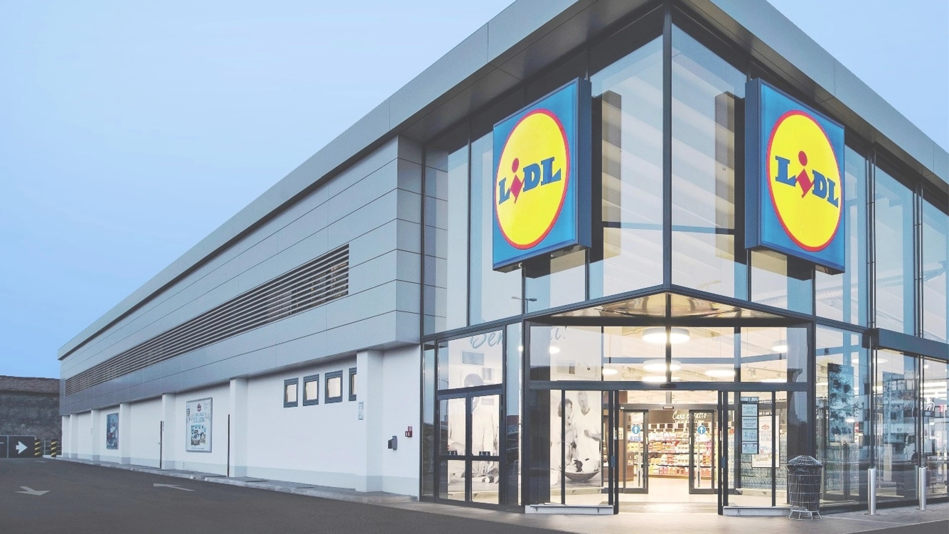 Lidl Asia Pte Limited, Hong Kong, Singapore, Food and Retail, Sourcing, Production, Product Development, Quality, Compliance, Sustainability, Merchandising, Logistics, Cross-Functional, Administration, Careers, Social Responsibility, Textile, Soft Goods, Hard Goods, Graduates